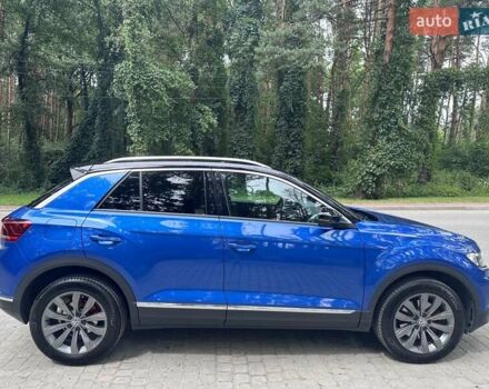 Синий Фольксваген Ти-Рок, объемом двигателя 1.5 л и пробегом 59 тыс. км за 25900 $, фото 3 на Automoto.ua