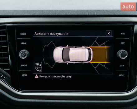 Синій Фольксваген Ті-Рок, об'ємом двигуна 1.97 л та пробігом 211 тис. км за 23700 $, фото 26 на Automoto.ua