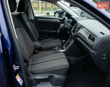 Синій Фольксваген Ті-Рок, об'ємом двигуна 1.97 л та пробігом 211 тис. км за 23700 $, фото 38 на Automoto.ua