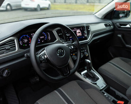 Синій Фольксваген Ті-Рок, об'ємом двигуна 1.97 л та пробігом 211 тис. км за 23700 $, фото 32 на Automoto.ua