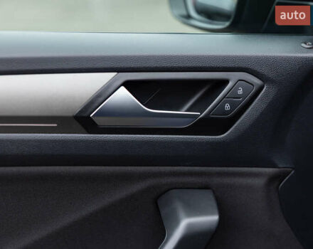 Синій Фольксваген Ті-Рок, об'ємом двигуна 1.97 л та пробігом 211 тис. км за 23700 $, фото 36 на Automoto.ua