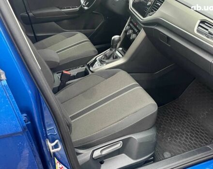 Синий Фольксваген Ти-Рок, объемом двигателя 1.5 л и пробегом 120 тыс. км за 21490 $, фото 15 на Automoto.ua