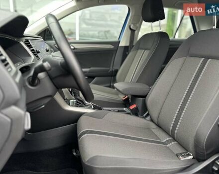 Синий Фольксваген Ти-Рок, объемом двигателя 1.5 л и пробегом 96 тыс. км за 23300 $, фото 12 на Automoto.ua