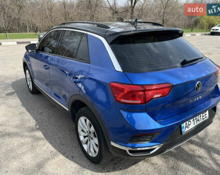Синий Фольксваген Ти-Рок, объемом двигателя 1.5 л и пробегом 58 тыс. км за 24350 $, фото 1 на Automoto.ua