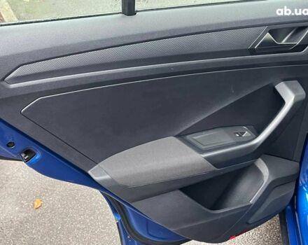 Синий Фольксваген Ти-Рок, объемом двигателя 1.5 л и пробегом 120 тыс. км за 21490 $, фото 24 на Automoto.ua