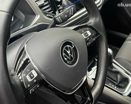 Синий Фольксваген Ти-Рок, объемом двигателя 1.5 л и пробегом 120 тыс. км за 21490 $, фото 29 на Automoto.ua