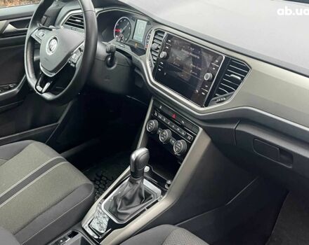 Синий Фольксваген Ти-Рок, объемом двигателя 1.5 л и пробегом 120 тыс. км за 21490 $, фото 16 на Automoto.ua