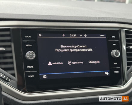 Синий Фольксваген Ти-Рок, объемом двигателя 1.5 л и пробегом 96 тыс. км за 23300 $, фото 27 на Automoto.ua