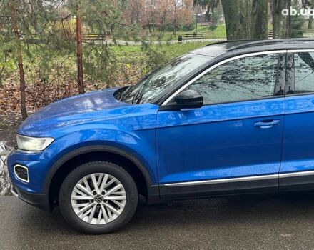Синий Фольксваген Ти-Рок, объемом двигателя 1.5 л и пробегом 120 тыс. км за 21490 $, фото 5 на Automoto.ua
