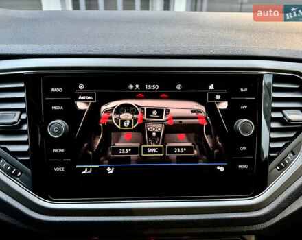 Синий Фольксваген Ти-Рок, объемом двигателя 1.5 л и пробегом 39 тыс. км за 23500 $, фото 26 на Automoto.ua