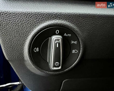 Синий Фольксваген Ти-Рок, объемом двигателя 1.5 л и пробегом 39 тыс. км за 23500 $, фото 12 на Automoto.ua