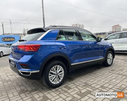 Синий Фольксваген Ти-Рок, объемом двигателя 1.5 л и пробегом 96 тыс. км за 23300 $, фото 5 на Automoto.ua