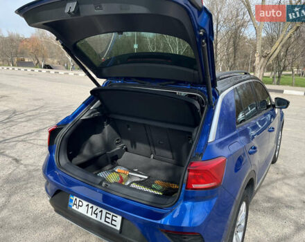 Синий Фольксваген Ти-Рок, объемом двигателя 1.5 л и пробегом 58 тыс. км за 24350 $, фото 2 на Automoto.ua