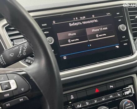 Синий Фольксваген Ти-Рок, объемом двигателя 1.5 л и пробегом 120 тыс. км за 21490 $, фото 32 на Automoto.ua