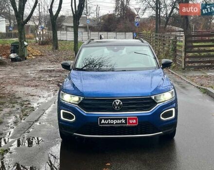 Синий Фольксваген Ти-Рок, объемом двигателя 1.5 л и пробегом 120 тыс. км за 21490 $, фото 1 на Automoto.ua