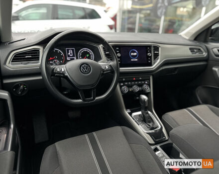Синий Фольксваген Ти-Рок, объемом двигателя 1.5 л и пробегом 96 тыс. км за 23300 $, фото 14 на Automoto.ua
