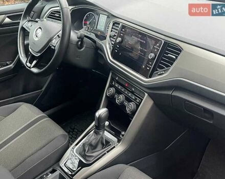 Синий Фольксваген Ти-Рок, объемом двигателя 1.5 л и пробегом 120 тыс. км за 21490 $, фото 16 на Automoto.ua