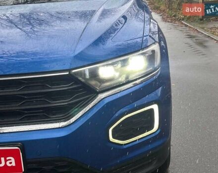 Синий Фольксваген Ти-Рок, объемом двигателя 1.5 л и пробегом 120 тыс. км за 21490 $, фото 4 на Automoto.ua