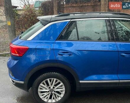 Синий Фольксваген Ти-Рок, объемом двигателя 1.5 л и пробегом 120 тыс. км за 21490 $, фото 12 на Automoto.ua