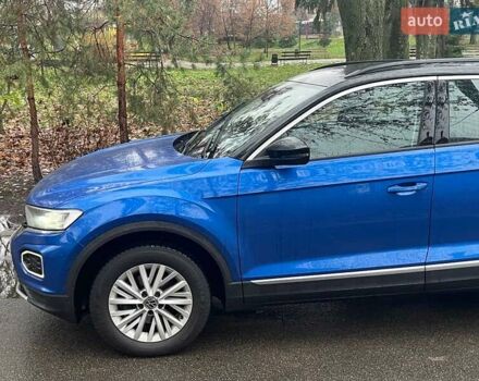 Синий Фольксваген Ти-Рок, объемом двигателя 1.5 л и пробегом 120 тыс. км за 21490 $, фото 5 на Automoto.ua
