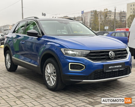 Синий Фольксваген Ти-Рок, объемом двигателя 1.5 л и пробегом 96 тыс. км за 23300 $, фото 6 на Automoto.ua