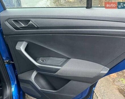Синий Фольксваген Ти-Рок, объемом двигателя 1.5 л и пробегом 120 тыс. км за 21490 $, фото 22 на Automoto.ua
