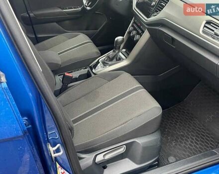 Синий Фольксваген Ти-Рок, объемом двигателя 1.5 л и пробегом 120 тыс. км за 21490 $, фото 15 на Automoto.ua