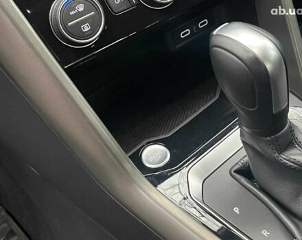 Синий Фольксваген Ти-Рок, объемом двигателя 1.5 л и пробегом 120 тыс. км за 21490 $, фото 30 на Automoto.ua