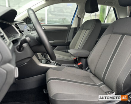 Синий Фольксваген Ти-Рок, объемом двигателя 1.5 л и пробегом 96 тыс. км за 23300 $, фото 12 на Automoto.ua