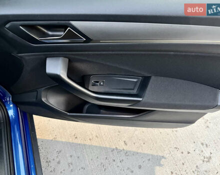 Синий Фольксваген Ти-Рок, объемом двигателя 1.5 л и пробегом 39 тыс. км за 23500 $, фото 28 на Automoto.ua