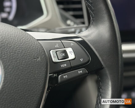 Синий Фольксваген Ти-Рок, объемом двигателя 1.5 л и пробегом 96 тыс. км за 23300 $, фото 20 на Automoto.ua