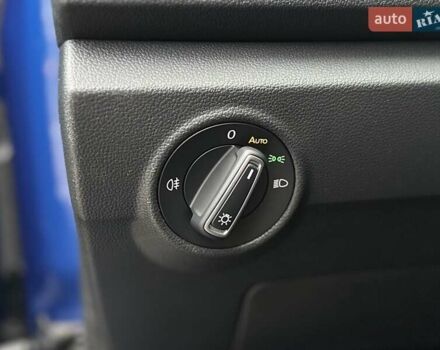 Синий Фольксваген Ти-Рок, объемом двигателя 1.5 л и пробегом 96 тыс. км за 23300 $, фото 18 на Automoto.ua