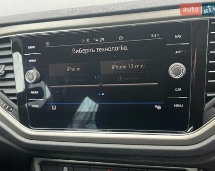 Синий Фольксваген Ти-Рок, объемом двигателя 1.5 л и пробегом 120 тыс. км за 21490 $, фото 18 на Automoto.ua