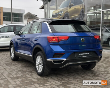 Синий Фольксваген Ти-Рок, объемом двигателя 1.5 л и пробегом 96 тыс. км за 23300 $, фото 3 на Automoto.ua