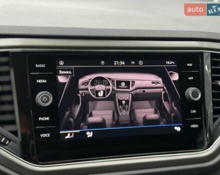 Синий Фольксваген Ти-Рок, объемом двигателя 1.5 л и пробегом 96 тыс. км за 23300 $, фото 30 на Automoto.ua