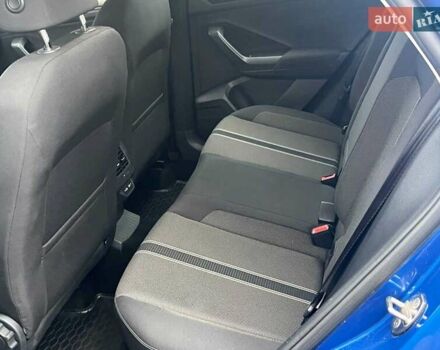 Синий Фольксваген Ти-Рок, объемом двигателя 1.5 л и пробегом 120 тыс. км за 21490 $, фото 23 на Automoto.ua