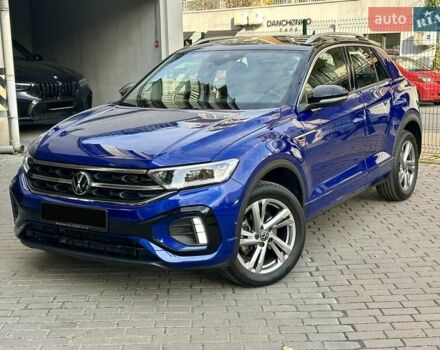 Синий Фольксваген Ти-Рок, объемом двигателя 1.5 л и пробегом 17 тыс. км за 28900 $, фото 2 на Automoto.ua