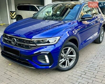 Синий Фольксваген Ти-Рок, объемом двигателя 1.5 л и пробегом 17 тыс. км за 28900 $, фото 64 на Automoto.ua