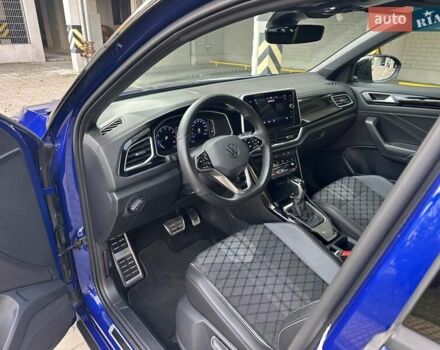 Синий Фольксваген Ти-Рок, объемом двигателя 1.5 л и пробегом 17 тыс. км за 28900 $, фото 38 на Automoto.ua