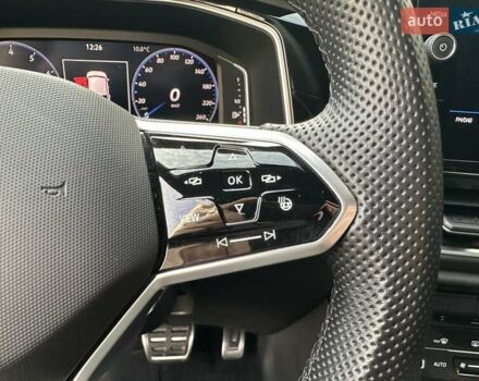 Синий Фольксваген Ти-Рок, объемом двигателя 1.5 л и пробегом 17 тыс. км за 28900 $, фото 55 на Automoto.ua