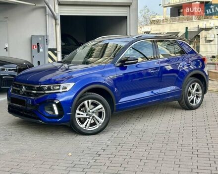 Синий Фольксваген Ти-Рок, объемом двигателя 1.5 л и пробегом 17 тыс. км за 28900 $, фото 3 на Automoto.ua
