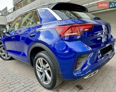 Синий Фольксваген Ти-Рок, объемом двигателя 1.5 л и пробегом 17 тыс. км за 28900 $, фото 26 на Automoto.ua