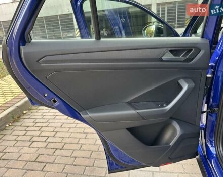 Синий Фольксваген Ти-Рок, объемом двигателя 1.5 л и пробегом 17 тыс. км за 28900 $, фото 46 на Automoto.ua