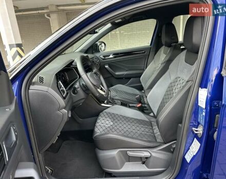 Синий Фольксваген Ти-Рок, объемом двигателя 1.5 л и пробегом 17 тыс. км за 28900 $, фото 36 на Automoto.ua