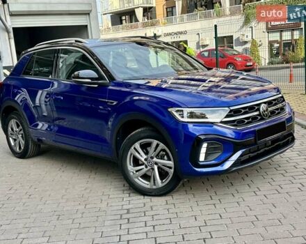 Синий Фольксваген Ти-Рок, объемом двигателя 1.5 л и пробегом 17 тыс. км за 28900 $, фото 7 на Automoto.ua