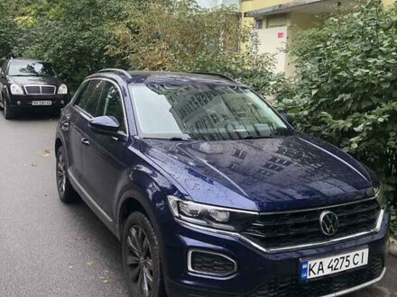 Фольксваген Ті-Рок 2020 у Києві на Automoto.ua Синій Фольксваген Ті-Рок, об'ємом двигуна 1.5 л та пробігом 96 тис. км за 25600 $, фото 1 на Automoto.ua