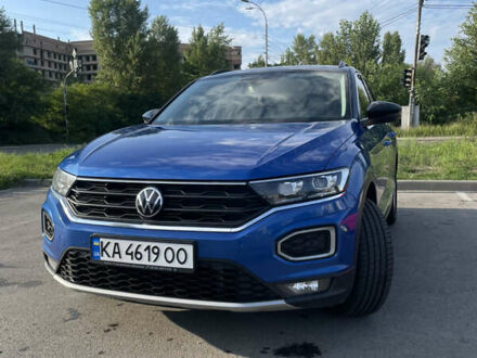 Синий Фольксваген Ти-Рок, объемом двигателя 1.5 л и пробегом 113 тыс. км за 22000 $, фото 1 на Automoto.ua