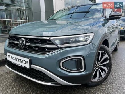 Фольксваген Ті-Рок 2022 у Києві на Automoto.ua Синій Фольксваген Ті-Рок, об'ємом двигуна 1.5 л та пробігом 63 тис. км за 26218 $, фото 1 на Automoto.ua