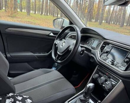 Оранжевый Фольксваген Ти-Рок, объемом двигателя 1.5 л и пробегом 33 тыс. км за 23000 $, фото 9 на Automoto.ua