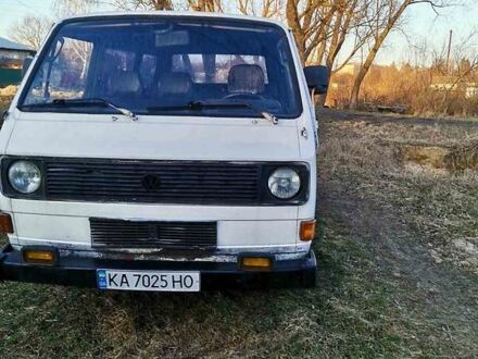 Фольксваген T2 (Transporter) пасс. 1982 у Носовке на Automoto.ua Білий Фольксваген T2 (Transporter) пасс., об'ємом двигуна 1.6 л та пробігом 250 тис. км за 1500 $, фото 1 на Automoto.ua
